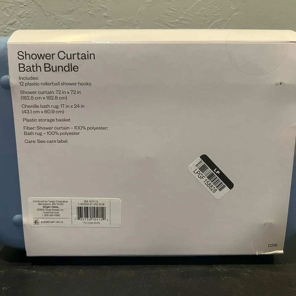 Brand New in Package Room Essentials 15pc Bananas Shower Curtain Set, Blue.